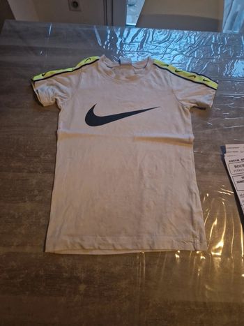 Tee shirt nike