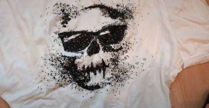 T-shirt crâne - photo numéro 2