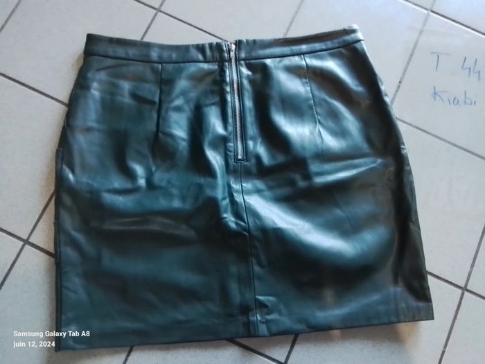 Jupe simili cuir - photo numéro 3