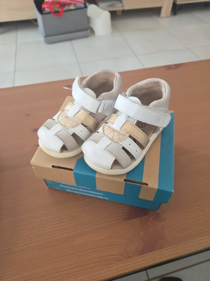 Sandales bebe fille