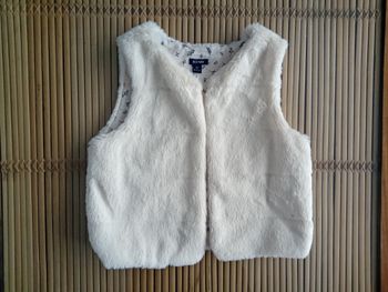 Gilet sans manches fausse fourrure 3 ans