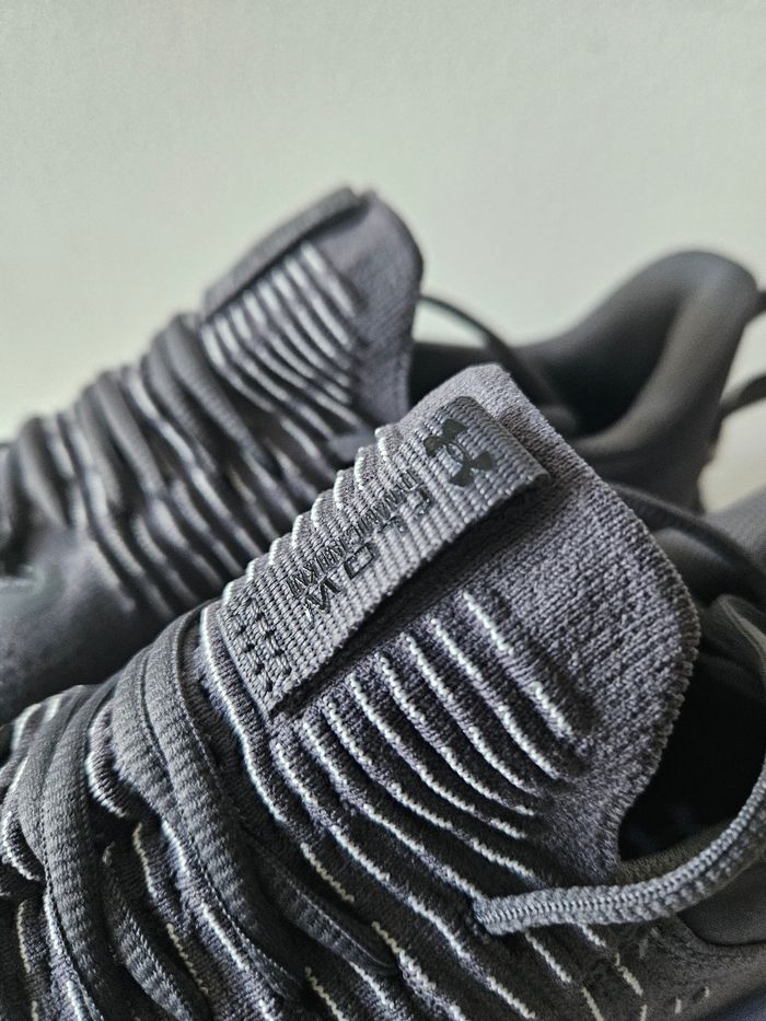 Baskets Pointure 45 under armour - photo numéro 3