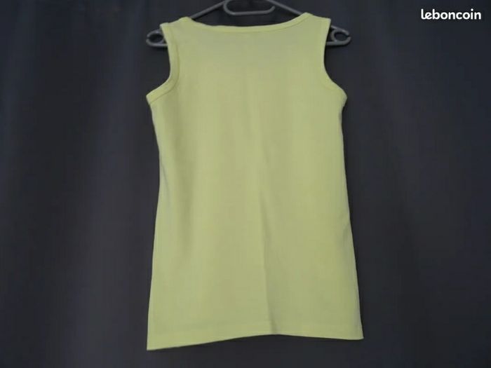T-shirt sans manches
Débardeur taille 38 - photo numéro 6