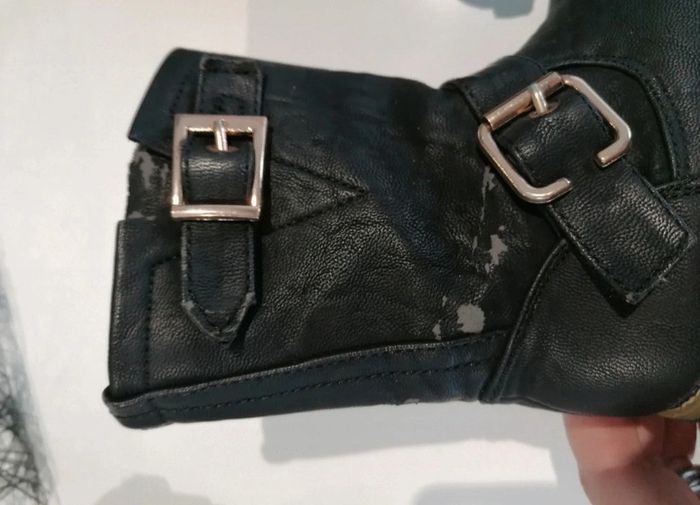 Bottes T 24 abîmé 👧🏻 - photo numéro 4