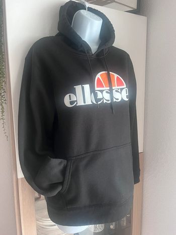 Sweat noire Ellesse avec capuche