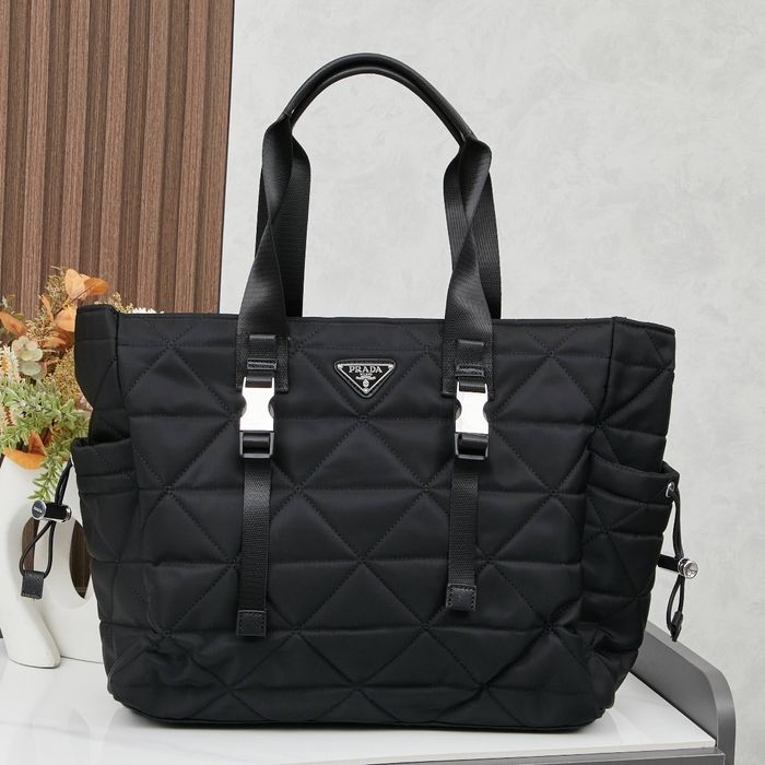 Prada  Re-Nylon  23115