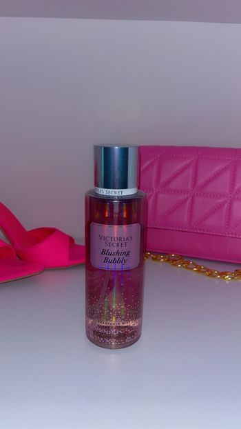 Blushing bubbly Victoria ´ s secret