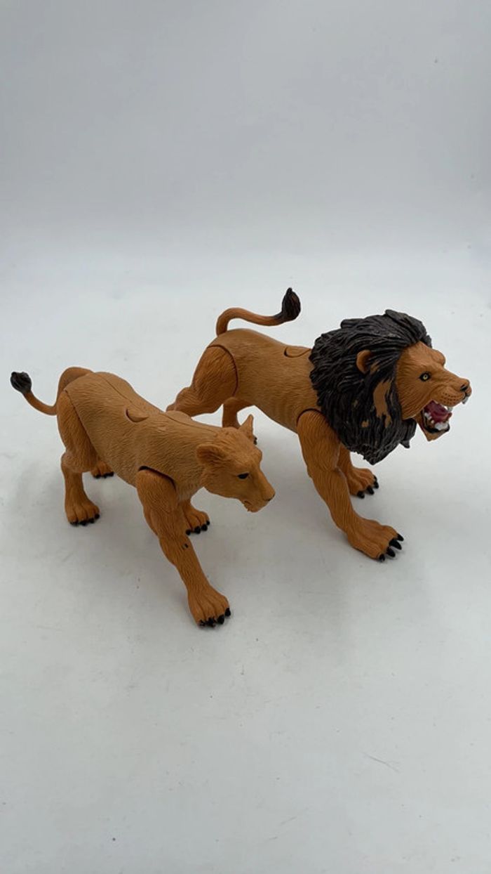 Figurines articulés Lion et lionne 18 cm et 12 cm - photo numéro 3