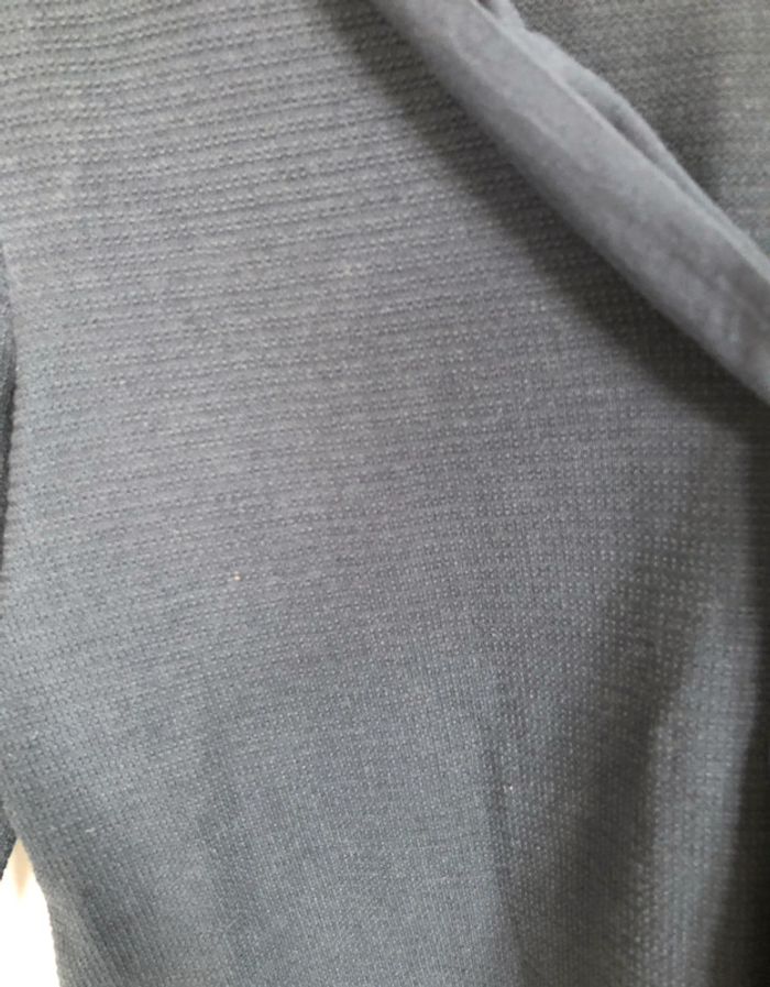Haut manches trois quarts lavallière bleu marine texturé Bonobo taille 34 comme neuf - photo numéro 15