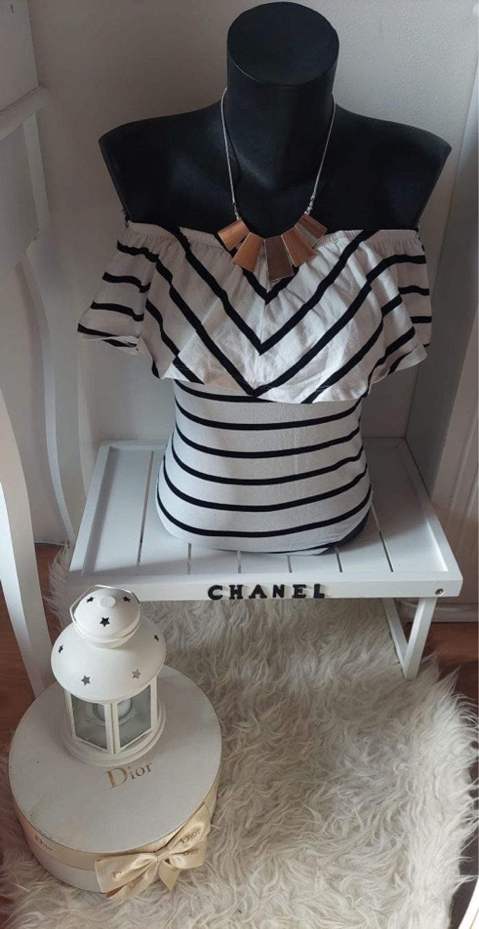 Body blanc à rayures noires col bateau Jennyfer T.S TBE 🌞 - photo numéro 1
