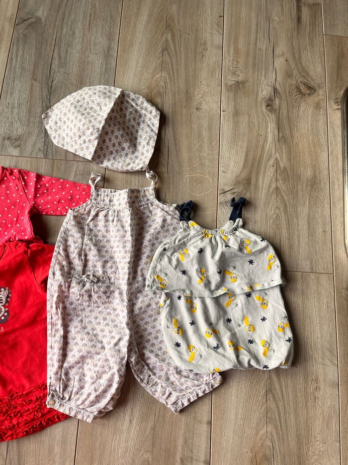 Lots vêtements bébé fille taille 6 mois - photo numéro 3