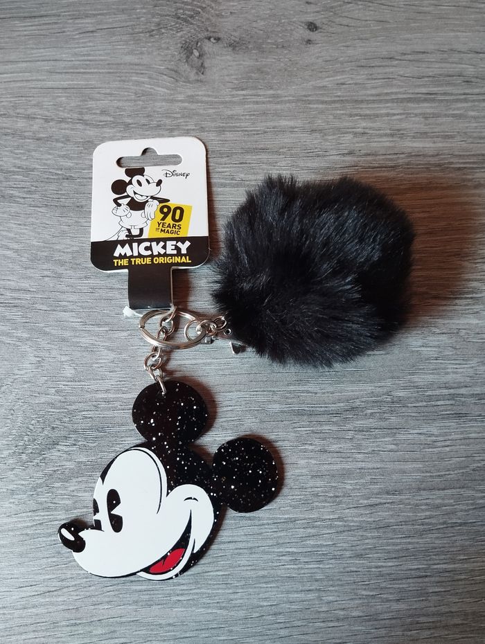 Mickey & Minnie Mouse : Lot portes-clés avec pompons - photo numéro 6
