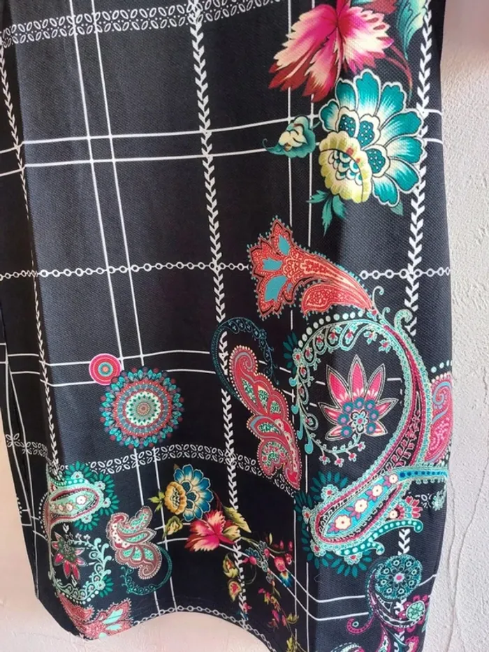 Robe imprimée colorée 101 IDÉES Taille S/M - photo numéro 2