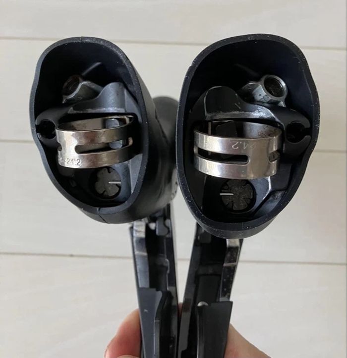 Shimano Ultegra ST-RS685 Frein hydraulique STI levier gauche/droit 2S x 11S - photo numéro 6