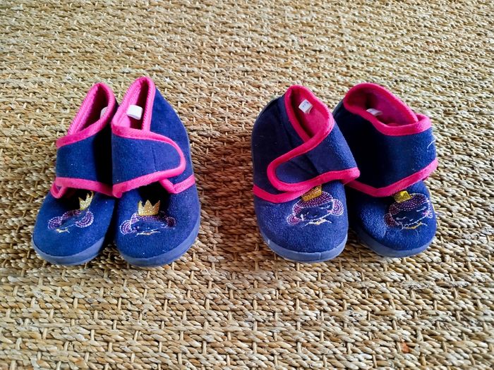 Lot chaussons hiver motifs princesse