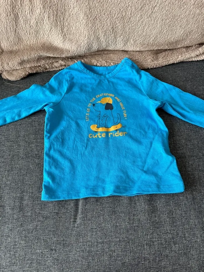 TEE shirt