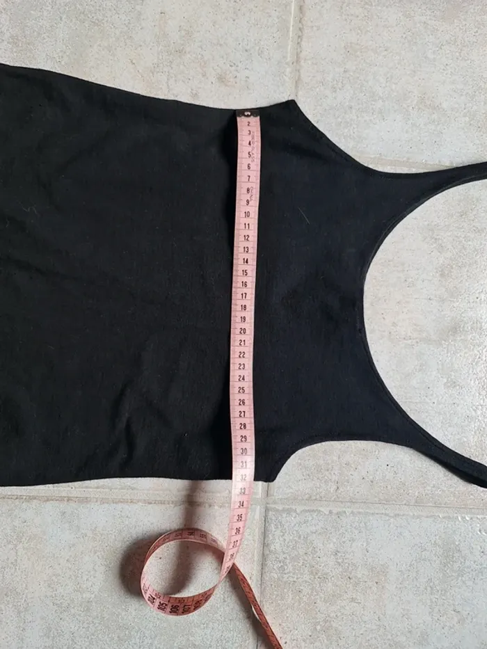Petite robe noire - photo numéro 2