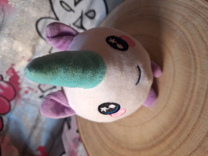 Peluche kawaii licorne colorée relaxante moelleuse et douce - photo numéro 4