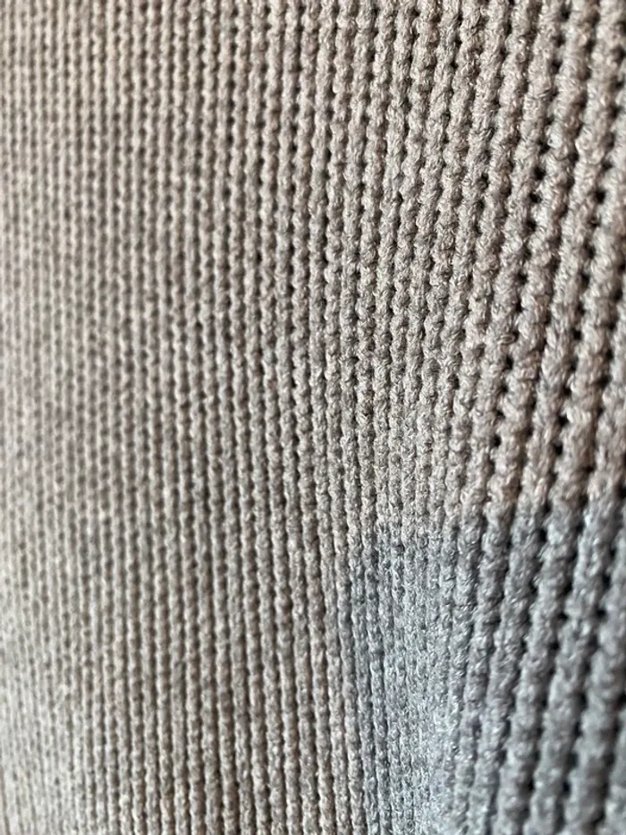 Pull gris - photo numéro 3