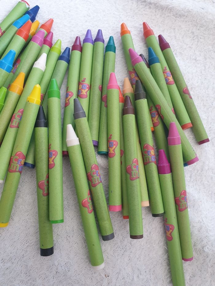 Lot de 40 crayons gras - photo numéro 2