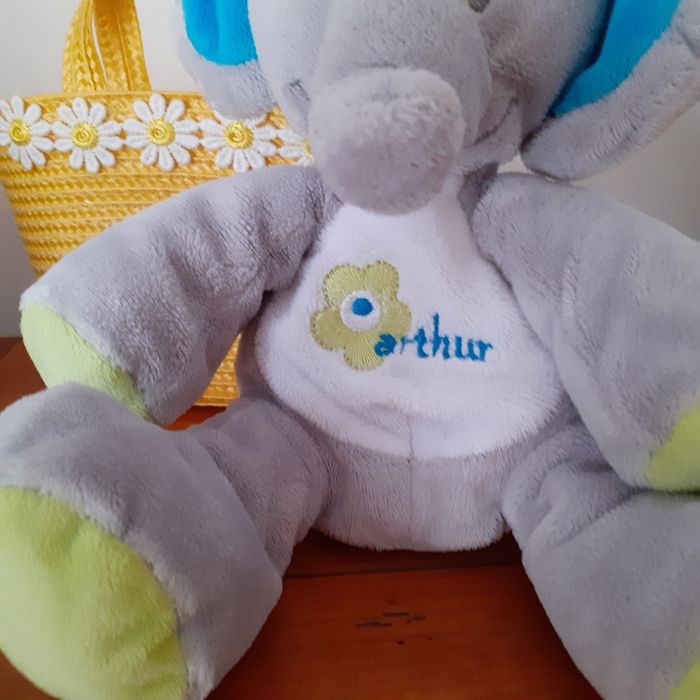 Doudou-peluche Petit Éléphant *Arthur - photo numéro 3