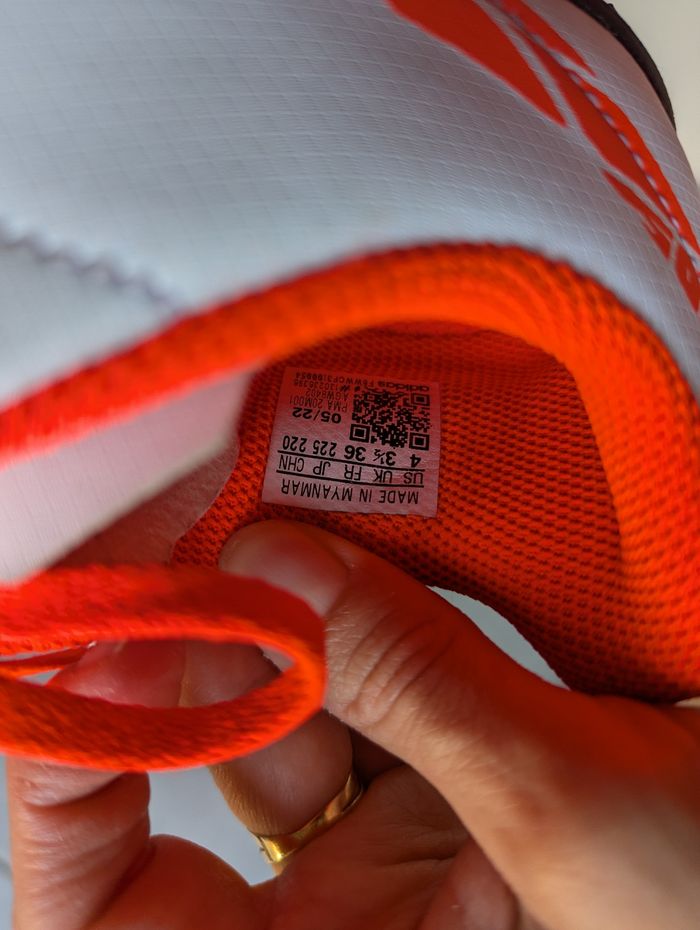 Crampons de foot Adidas pour terrain synthétique - photo numéro 5