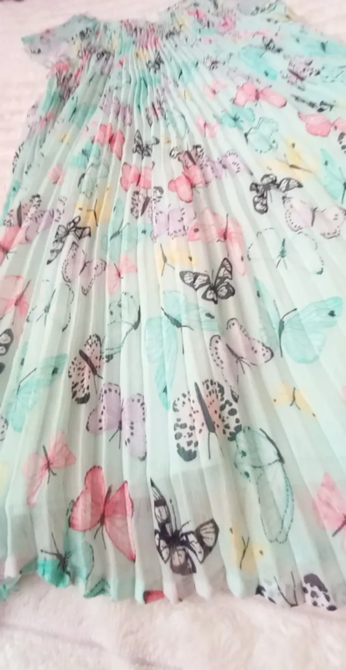 Robe H&M 128 cm - photo numéro 4