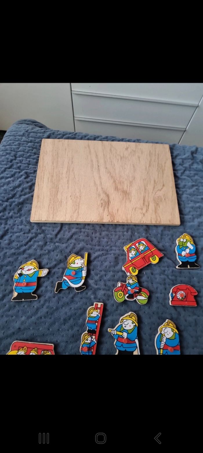 Puzzle d encastrement en bois - photo numéro 4