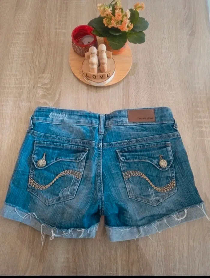 Short jean taille s - photo numéro 6