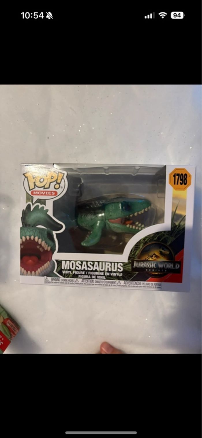 Pop Jurassic world