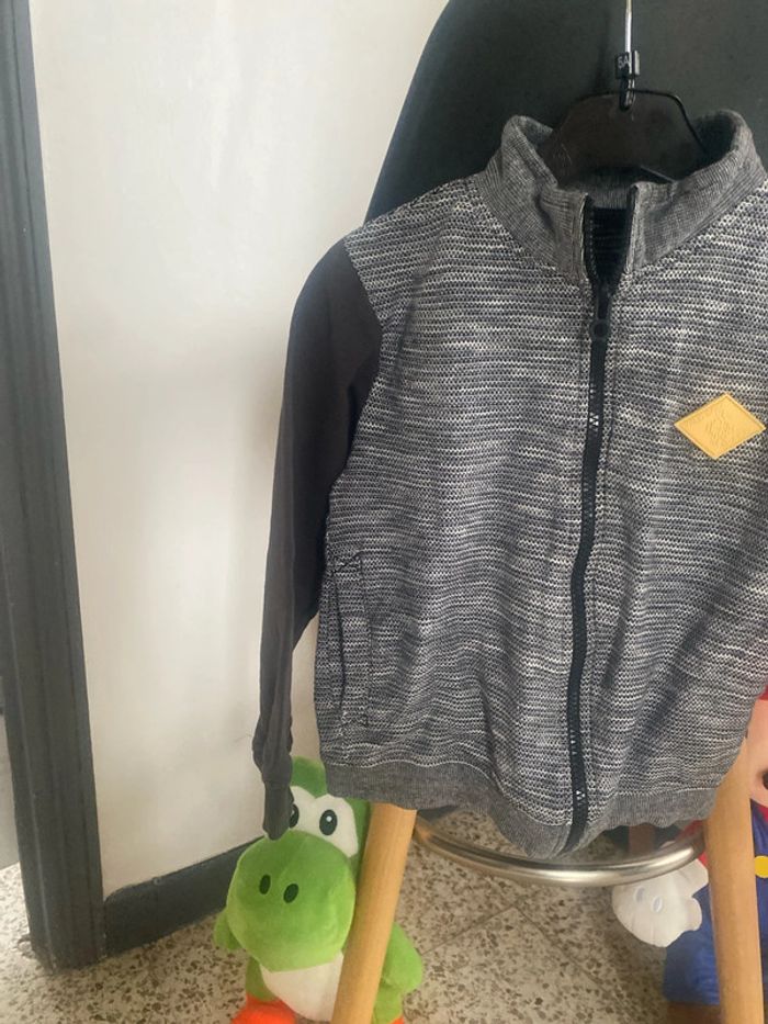 Gilet 5/6ans - photo numéro 3