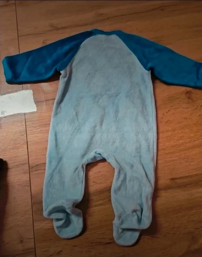 Pyjama velours 1 pièce brodé pieuvre 3 mois - photo numéro 4