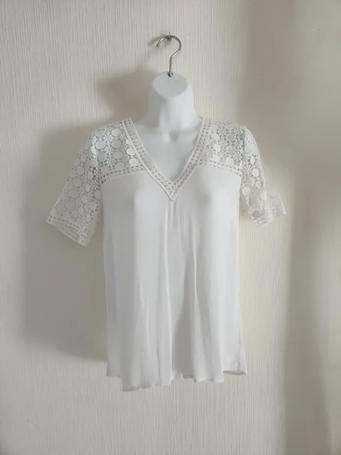 Blouse blanche manches dentelle courtes 123 36 - photo numéro 2