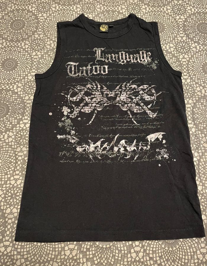 Teeshirt sans manches taille 12 ans