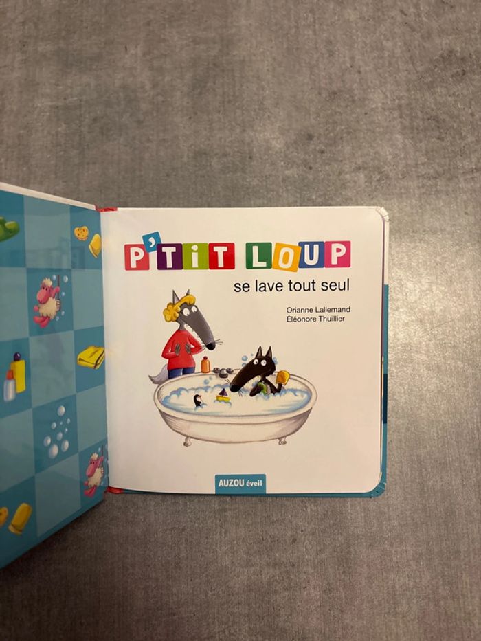 Livre, petit loup se lave tout seul - photo numéro 2