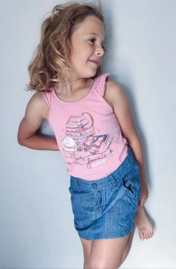 8 Ans ensemble été Teeshirt sergent major (8 ans) et jupe h&m( 8-9 ans)