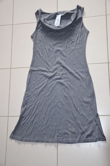 robe grise pailletée