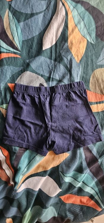 Short simple et léger pr été garçon 24 mois 98cm