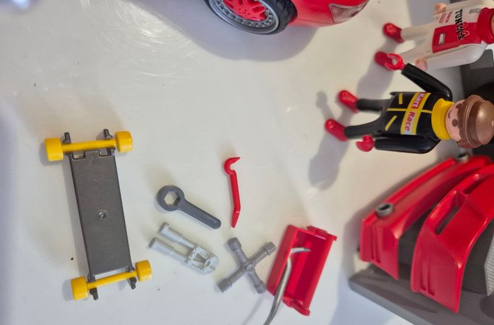 Playmobil 4321 voiture de course rouge et atelier tuning-mecanique - photo numéro 7