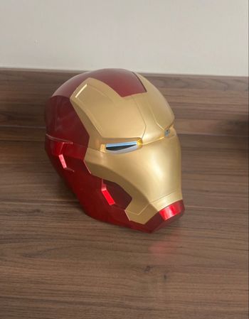 Casque Iron man interactif