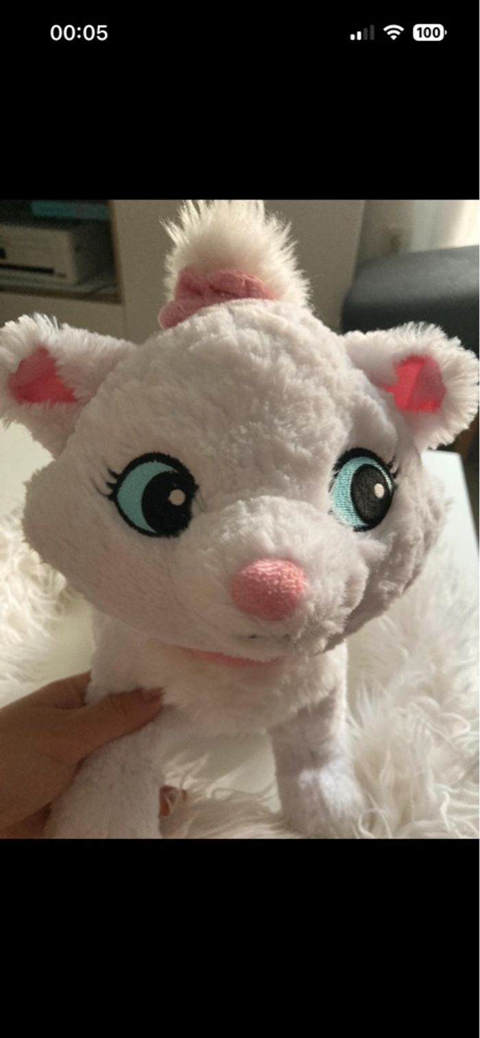 Peluche « Marie » des Aristochats  Marque Disney - photo numéro 3