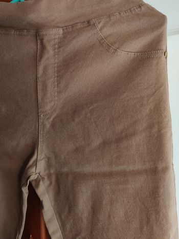Pantalon "magique" marron glacé taille 38