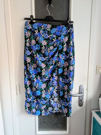 Jupe à fleurs neuve bleu pimkie taille xl 42