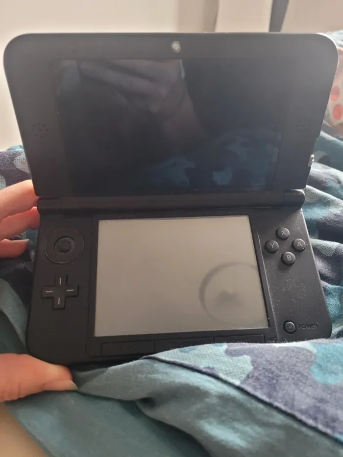Nintendo 3ds xl rouge et noir - photo numéro 4