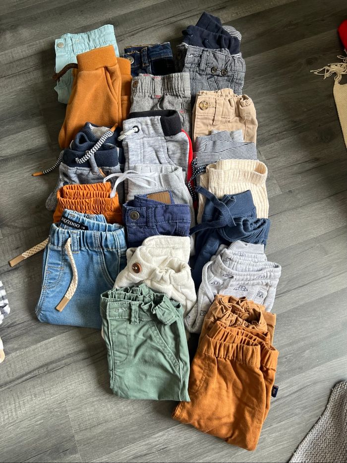 Lot de vêtements - photo numéro 2