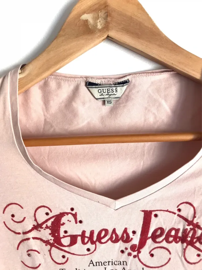 T-shirt Guess rose pâle taille XS - photo numéro 2