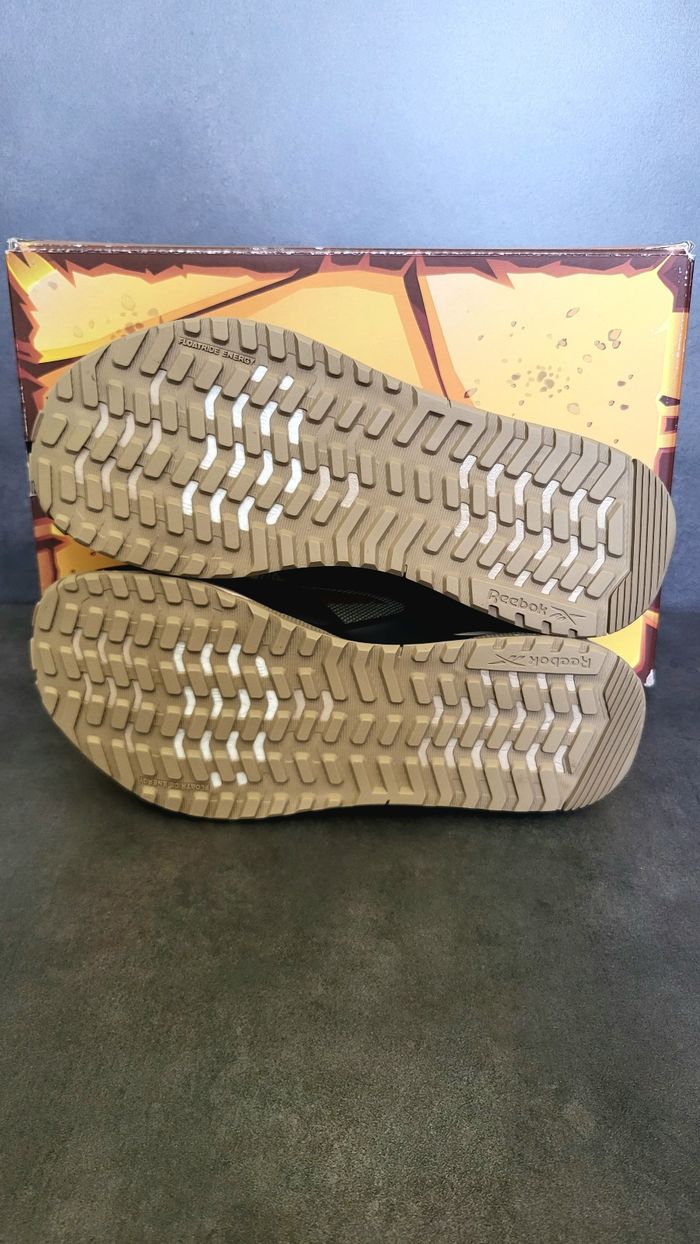 Jurassic World x Reebok X2 Nano Adventure Survival Kit - HQ6265 - Unisex - Size : 34.5 🌈 🌈 - photo numéro 5