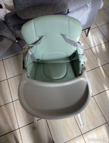 Chaise haute pour bébé 