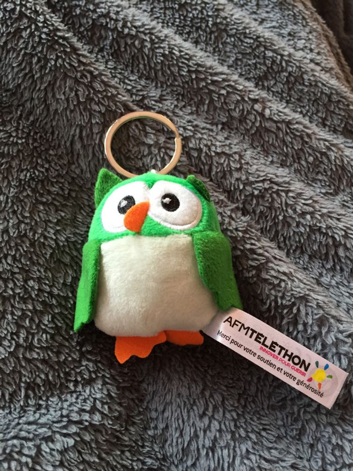Porte clés hibou vert