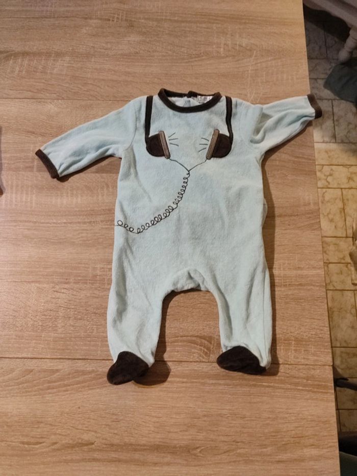 Lot 3 pyjamas velours taille 3 mois - photo numéro 4